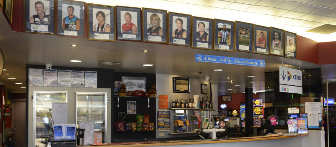 Wangaratta Club bar